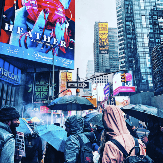 how to take a picture in Times Square 2020