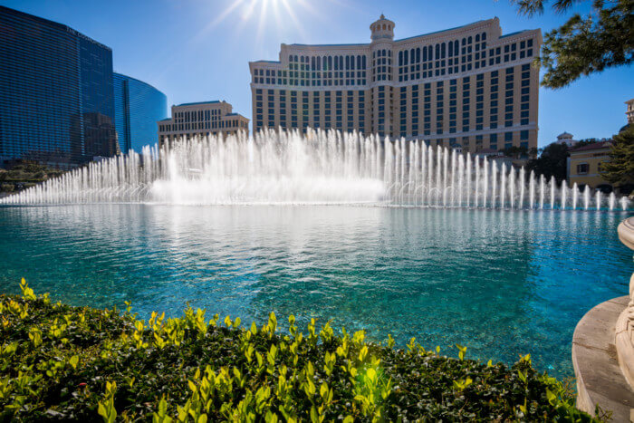 Best places to view the bellagio fountains 1