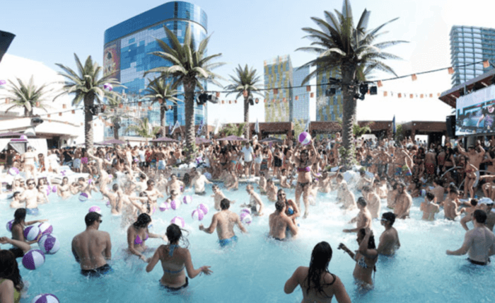 things to do in Las Vegas during the day pool party