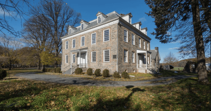 Van Cortlandt House real haunted houses in NYC