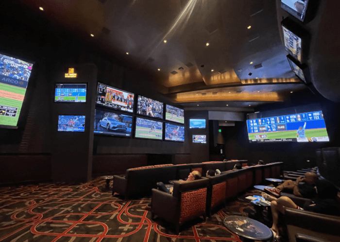 things to do in Las Vegas for couples