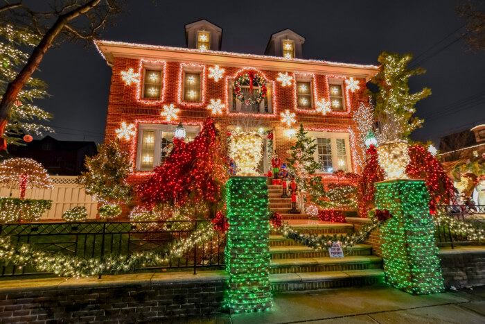 Dyker Heights christmas lights tours