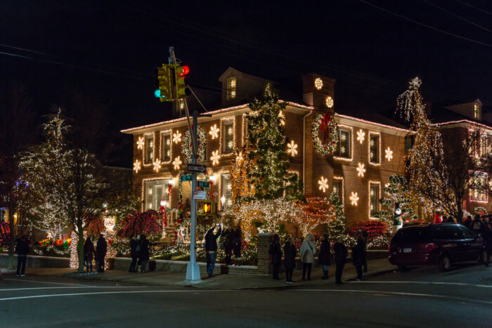 best tours of Dyker Heights christmas lights