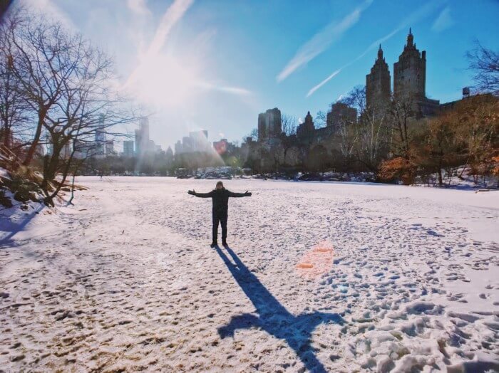 photos of beautiful central park in the snow