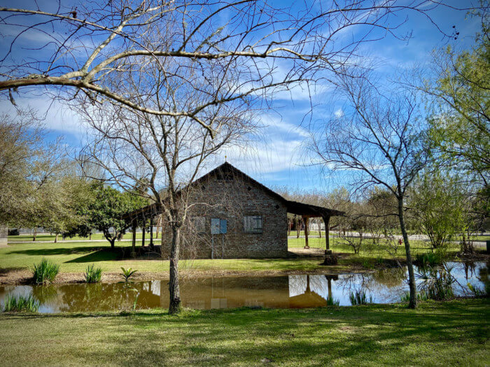 things to do near new orleans