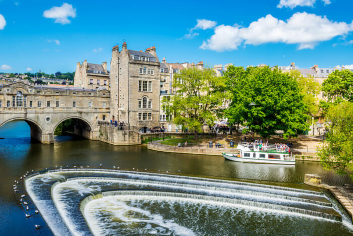 cotswolds pretty towns