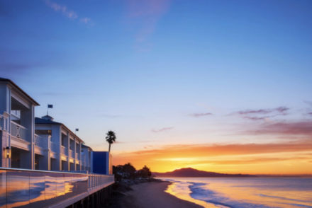 luxe-beachfront-hotels-in-California-1024x590-1