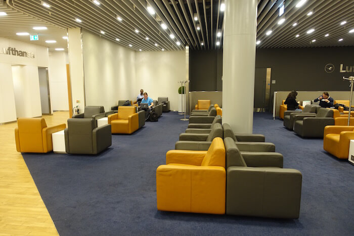 Lufthansa-Lounge-London-Heathrow-7Lufthansa-Lounge-London-Heathrow-7