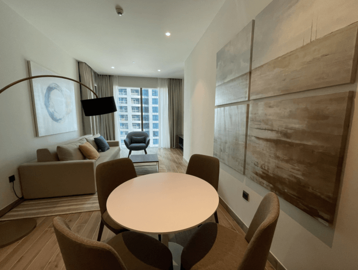 Jumeirah Living Marina Gate review and photos