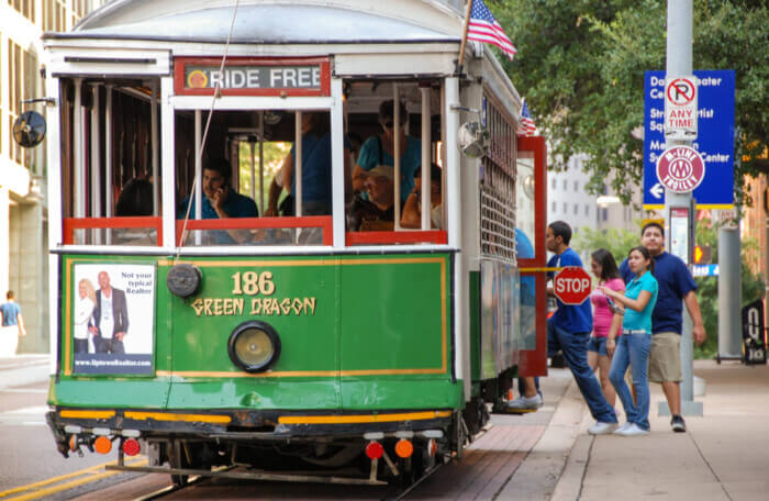 what kinds of tourist attractions are most popular in dallas