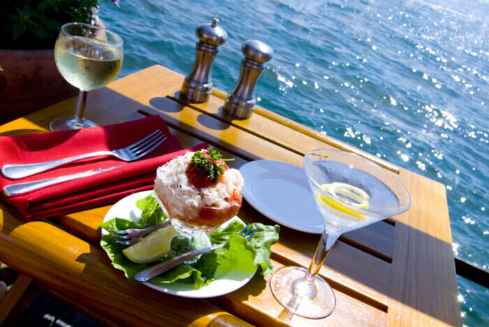 Best Waterfront Restaurants in Connecticut