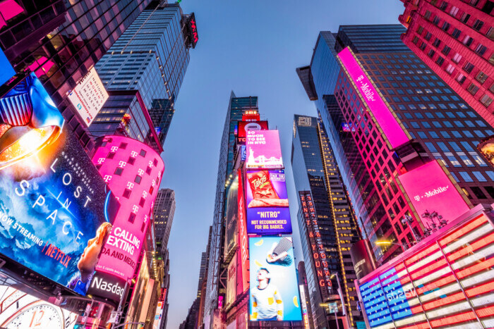 The Best Gordon Ramsay Restaurants in New York City - And Bonus