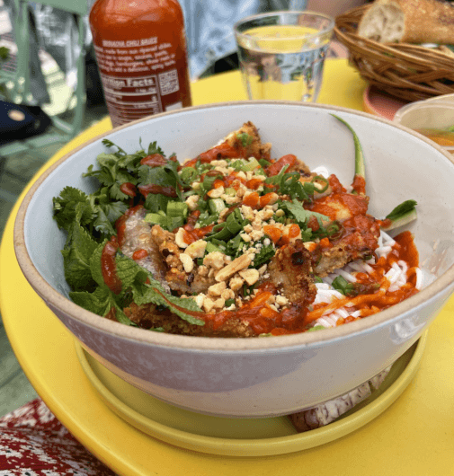 places to eat alone in NYC