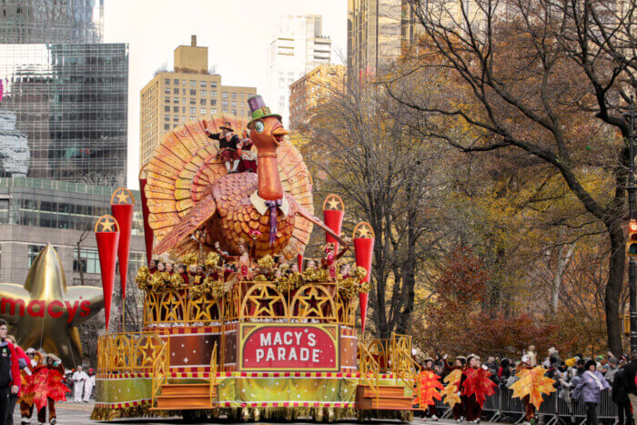 best places to watch the Macy’s Thanksgiving Day Parade