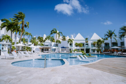 adults-only resorts in Aruba