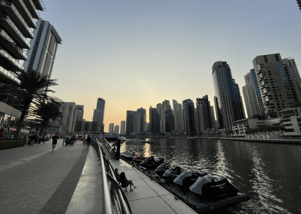 solo travel group dubai