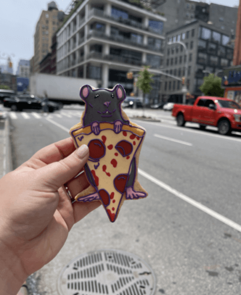 New York's famous Pizza Rat. A hero!