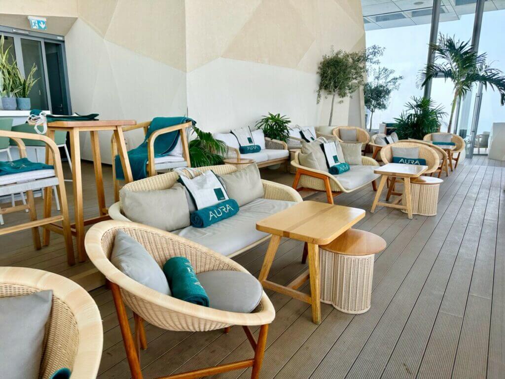 Аура Скай Пул (Aura Sky Pool) в Дубае. Насколько удивителен в 2024 году?