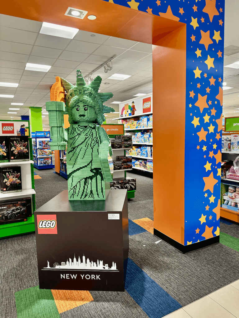 photo opportunities inside Toys R Us Macy's NYC